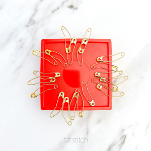 Zirkel Magnetic Pincushion in Red